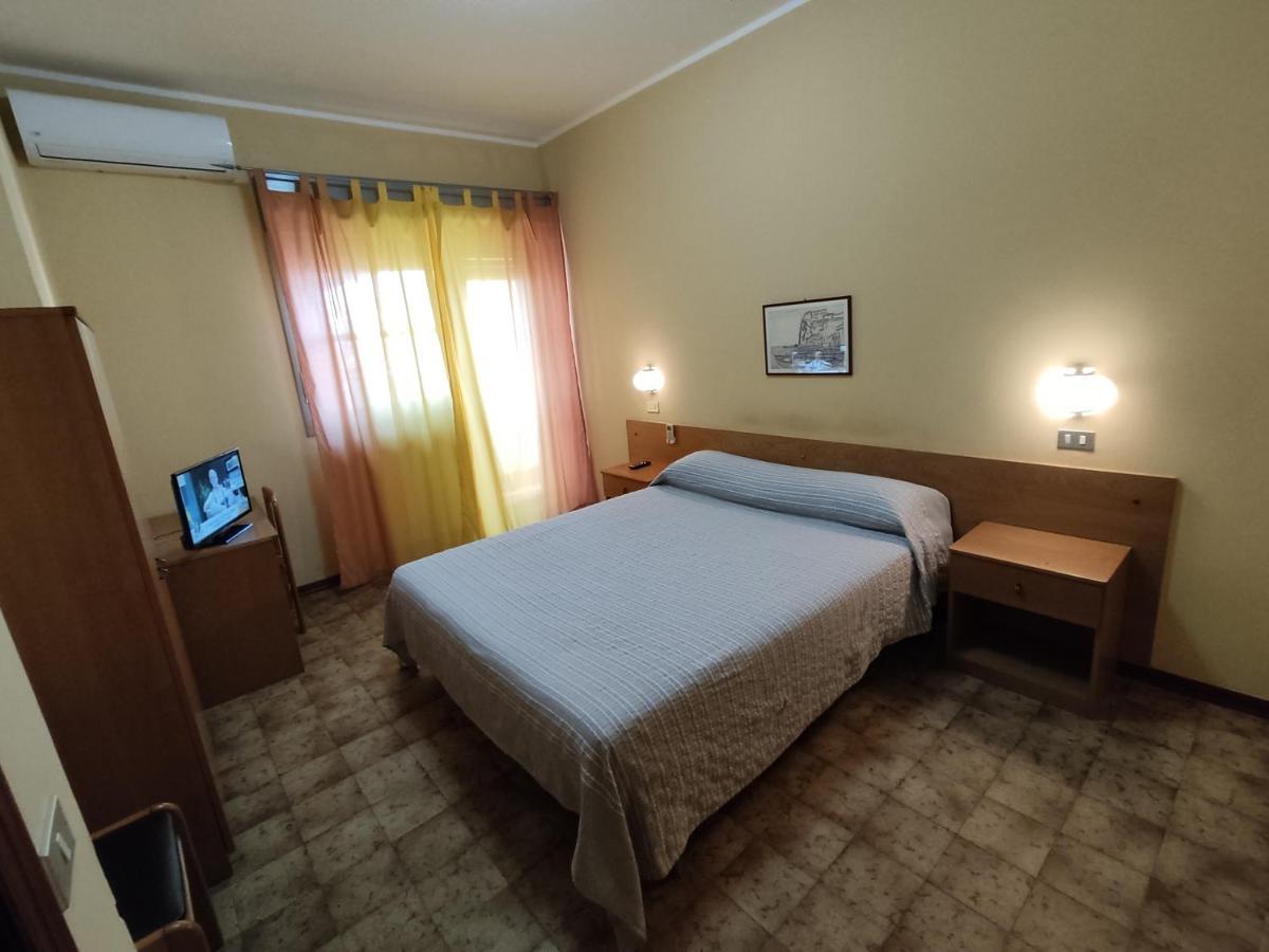 Hotel Il Dollaro Villa San Giovanni Ngoại thất bức ảnh